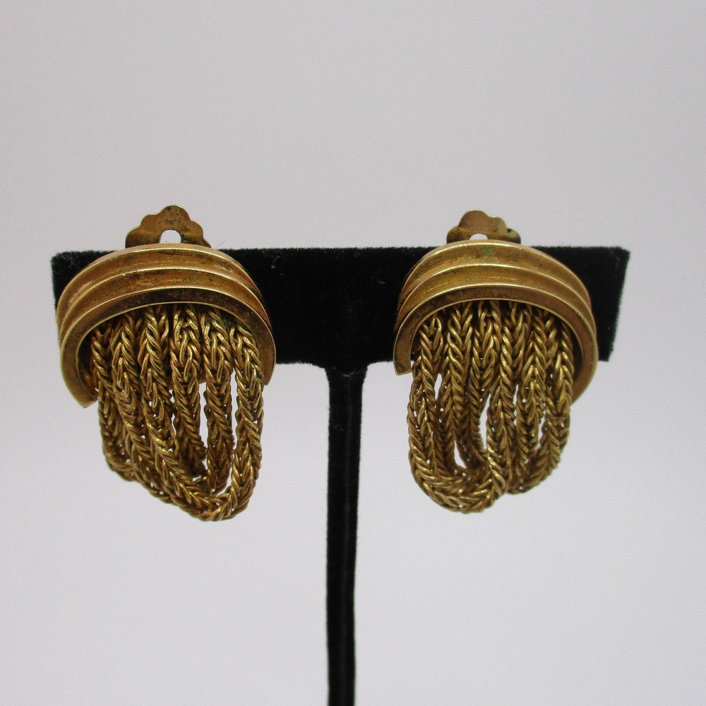Vintage Grosse Goldtone Dangle Chain Clip on Earrings